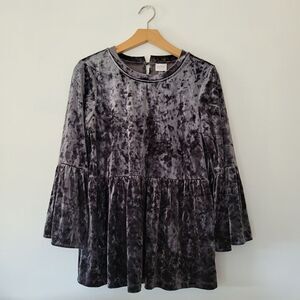 Cupio Gray Velvet Long Bell Sleeve Top Medium
